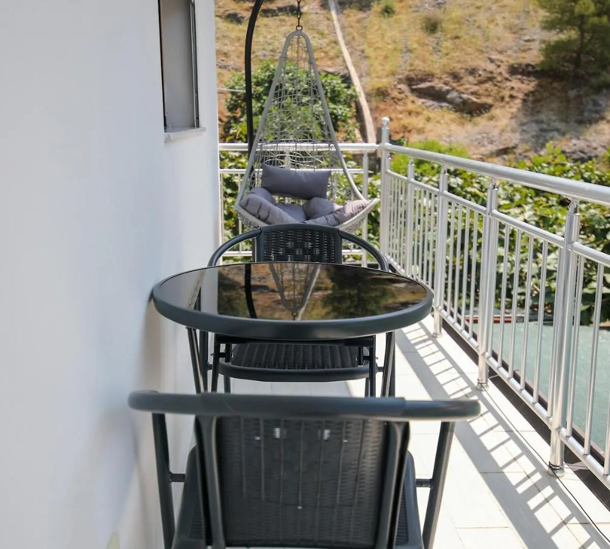Era E Liqenit Villa Shkodër