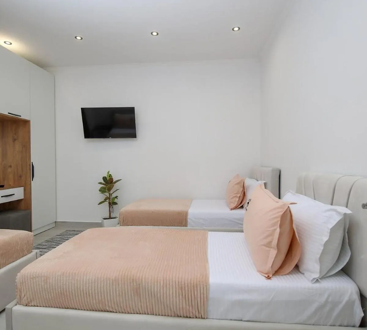 Era E Liqenit Villa Shkodër 0*,
